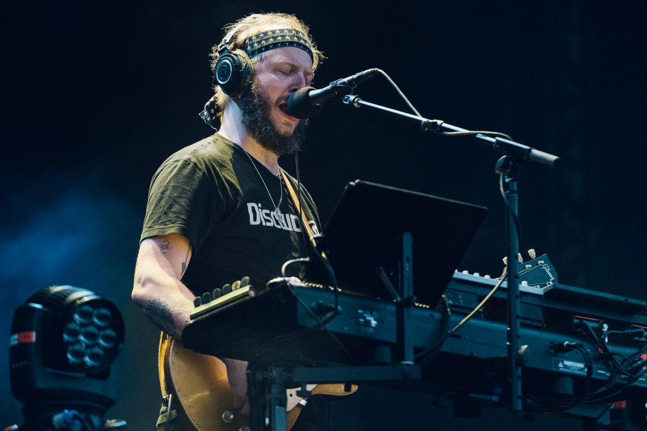 Bon Iver’s Justin Vernon debuts new track during Bernie Sanders digital ...