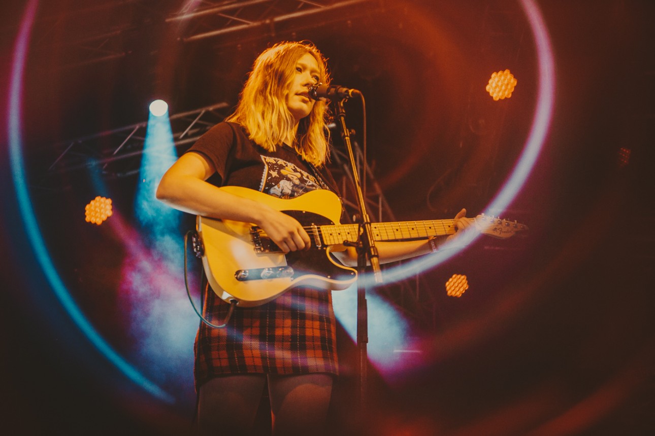 Julia Jacklin to release new songs “to Perth, before the border closes