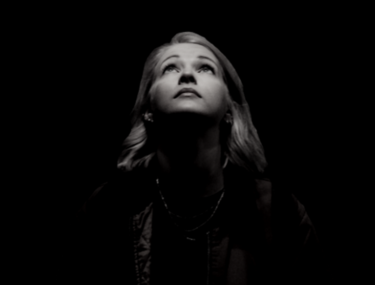 Ailbhe Reddy continues to dazzle with new folk-pop offering “Shame”
