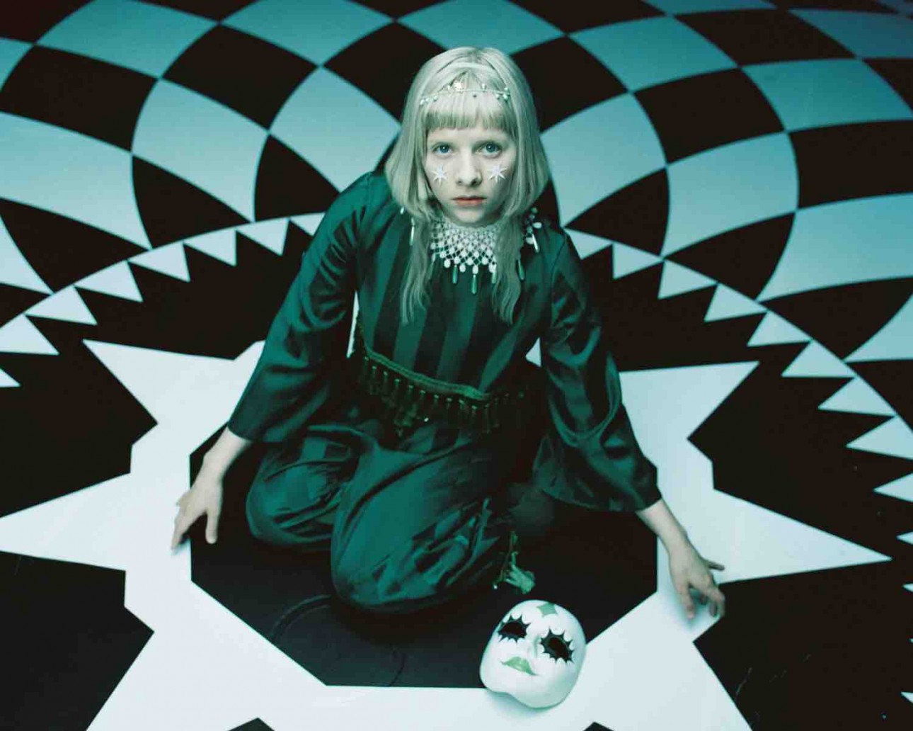 AURORA returns with new track “Cure For Me”