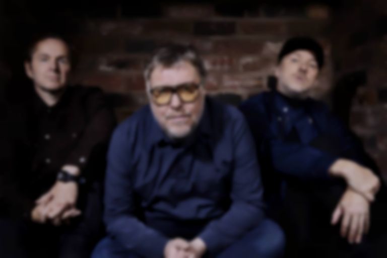 Doves return with first new track in 11 years “Carousels”