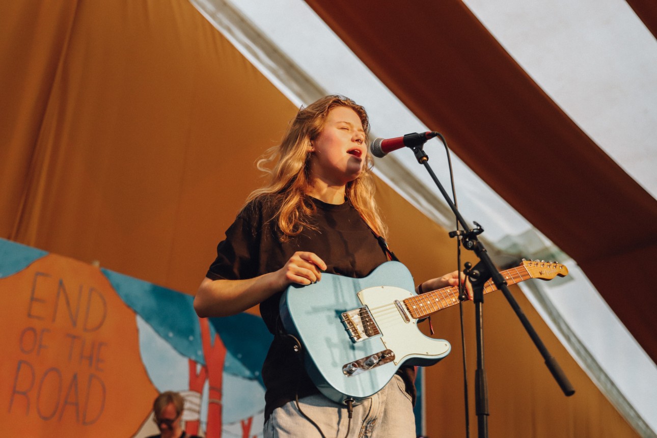 girl in red performed unreleased track on End Of The Road’s Tipi Stage