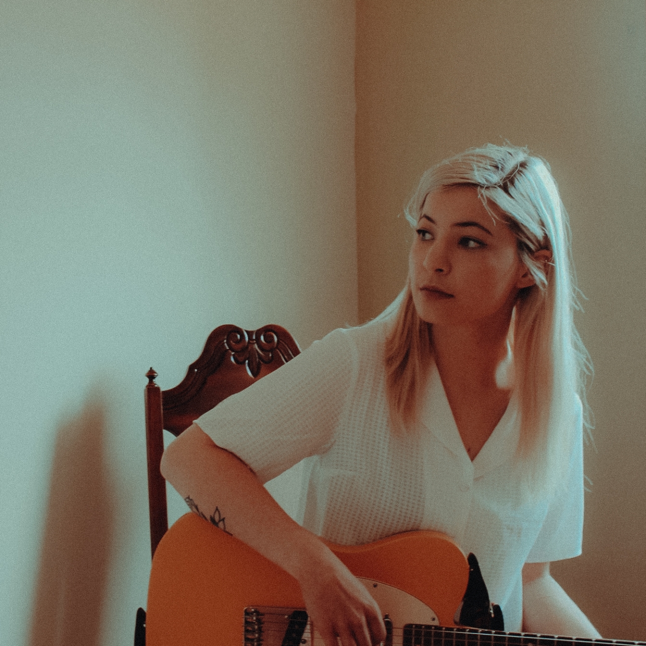 Taylor Janzen S Stations Is An Accessible Yet Intimate Insight Into Experiences Of Emotional Abuse