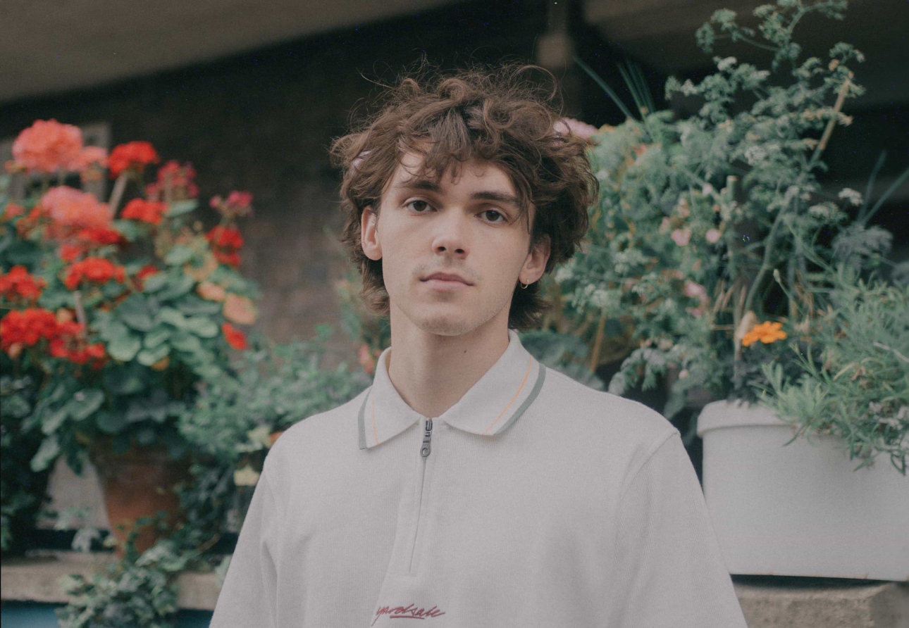 Leeds alt-pop newcomer JWestern drops breezy debut single “Call ...