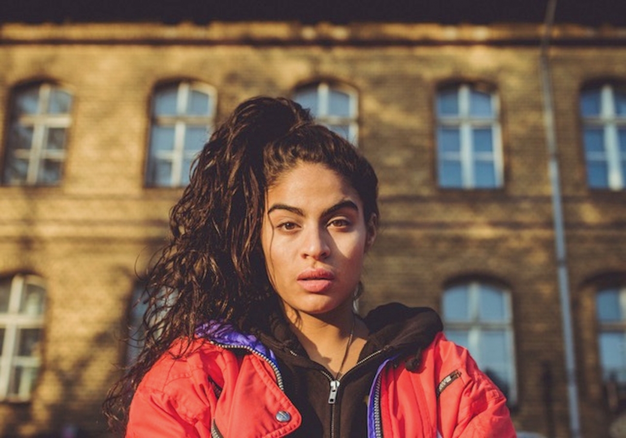 Jessie Reyez teams up with 6LACK on new version of Imported