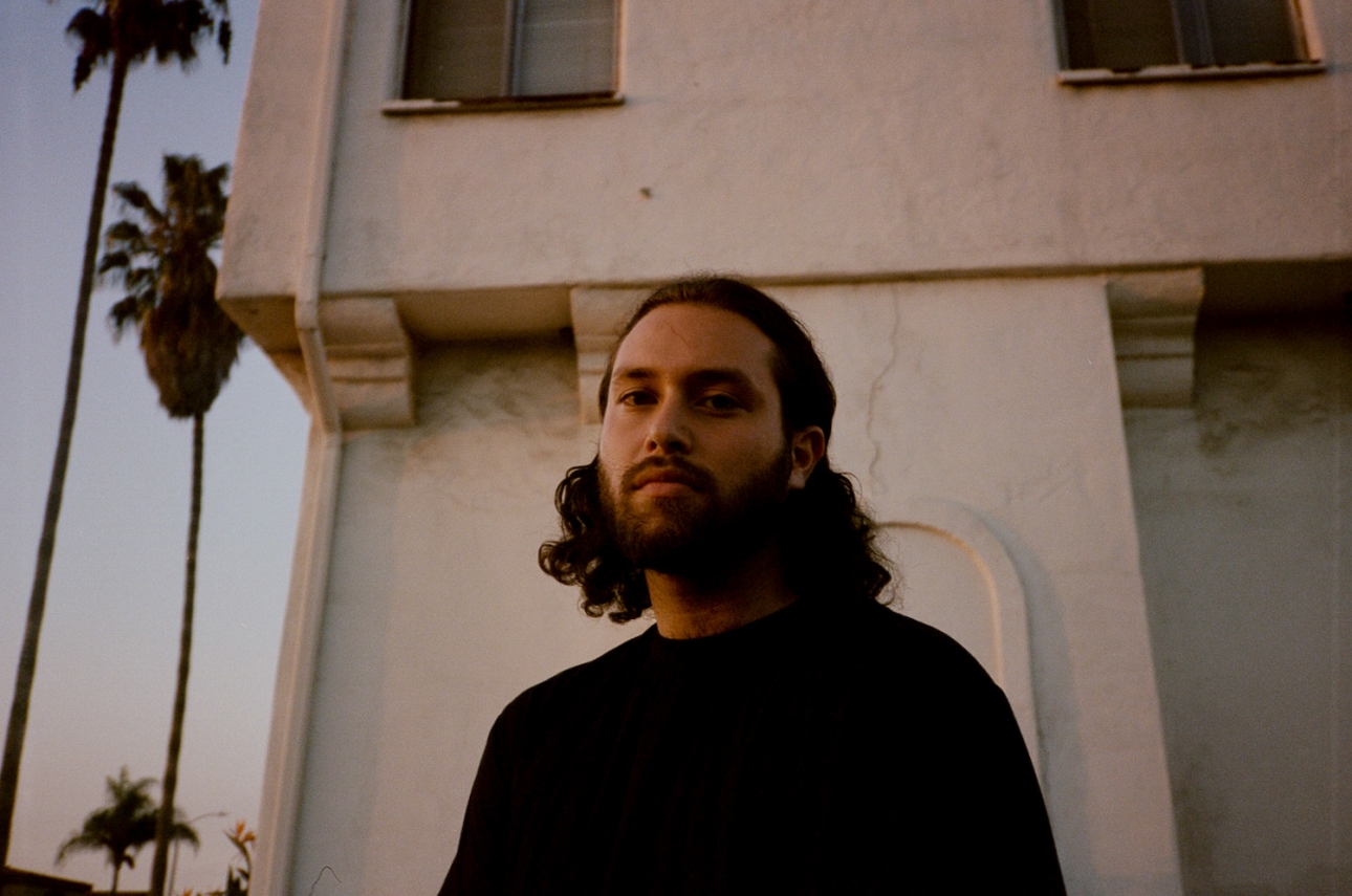 Nick Hakim Shares Glitchy New Cut Bouncing