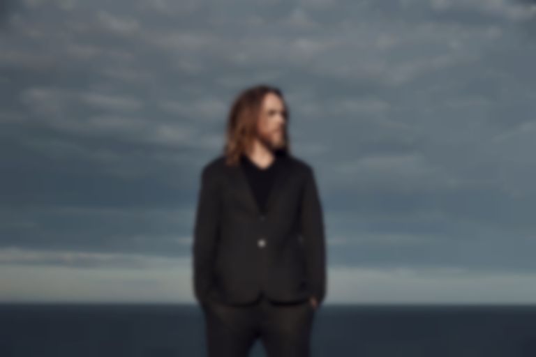 Tim Minchin announces debut album with title-track “Apart Together”