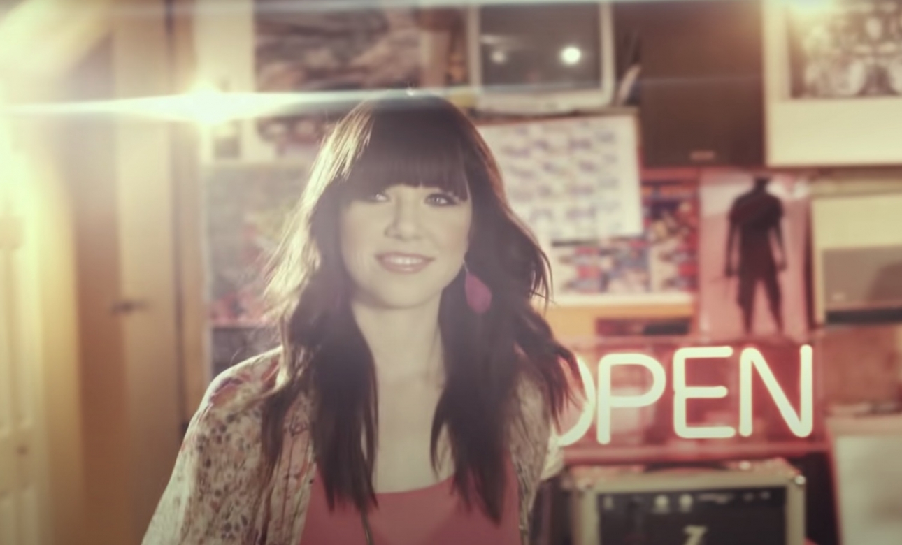Carly Rae Jepsen Pays Tribute To Call Me Maybe 10 Years On From Release