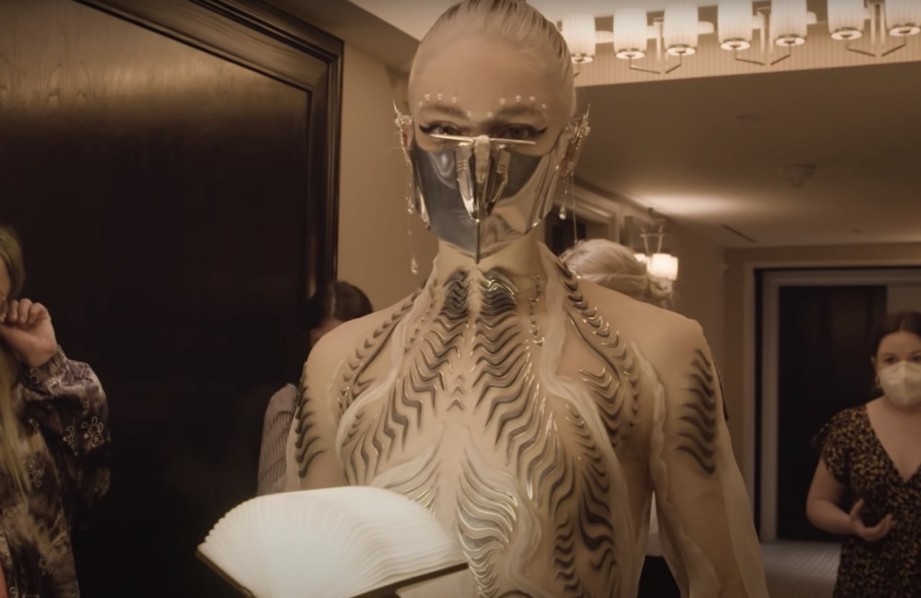 Grimes reveals she's finishing new album, says it's "by ...