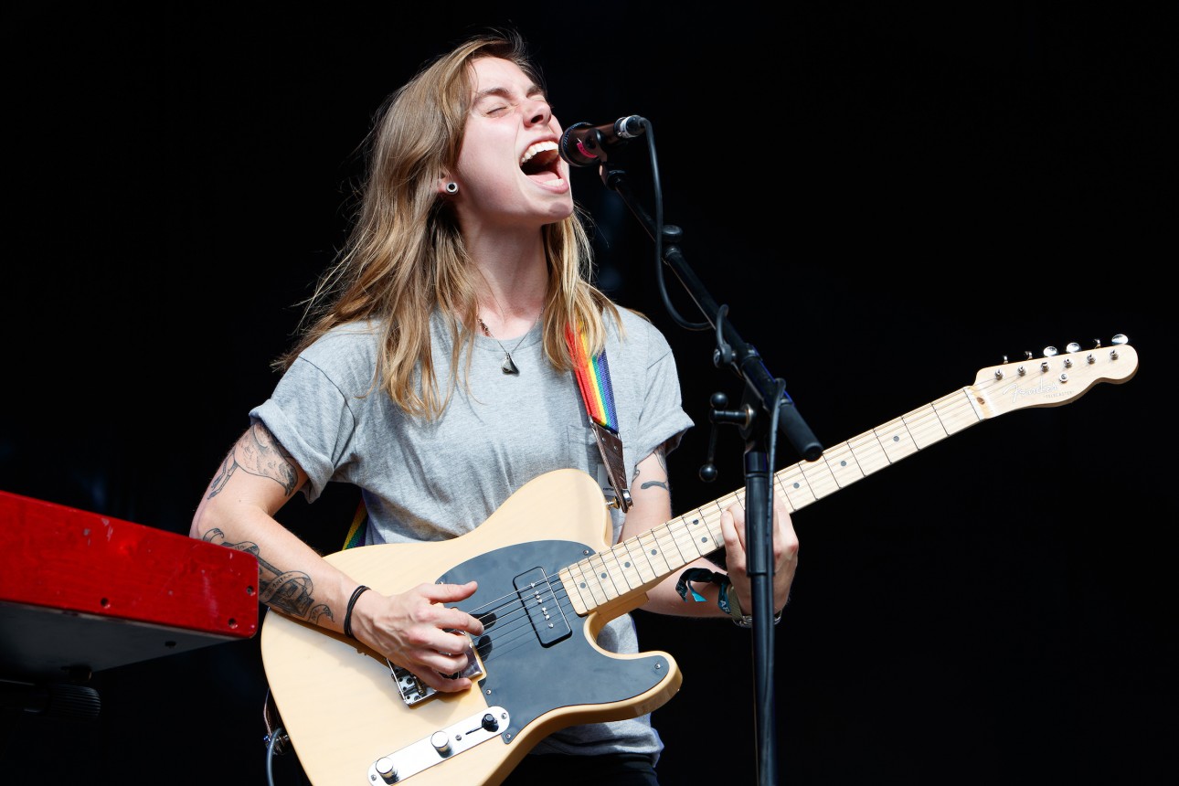 Julien Baker reduces crowd members to tears with her stunning set at