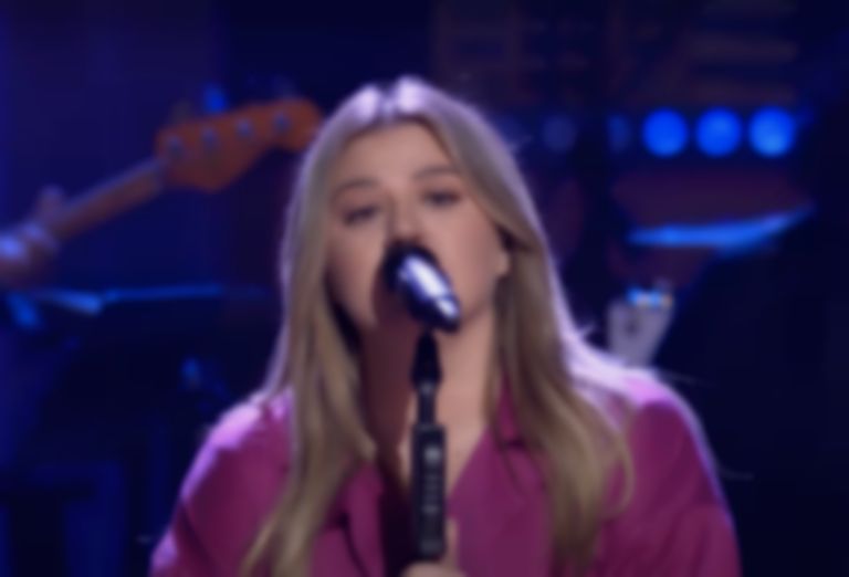Kelly Clarkson covers Pixies’ “Where Is My Mind?” for latest Kellyoke