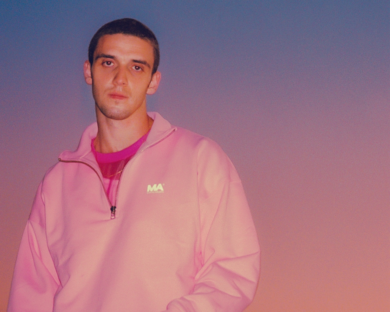 Lauv unveils light-hearted new cut “Tattoos Together”