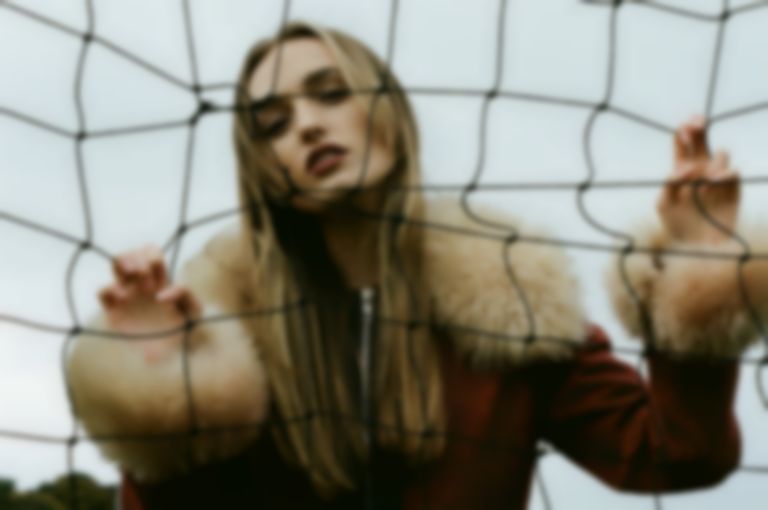Manchester-based Maddy Storm releases the dazzling “The Art of Giving Up”