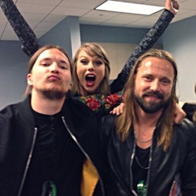 Wanna hang out with Max Martin and Shellback in their studio and eat pizza?
