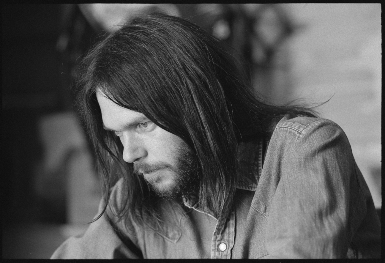 Neil Young’s back catalogue now available on streaming services
