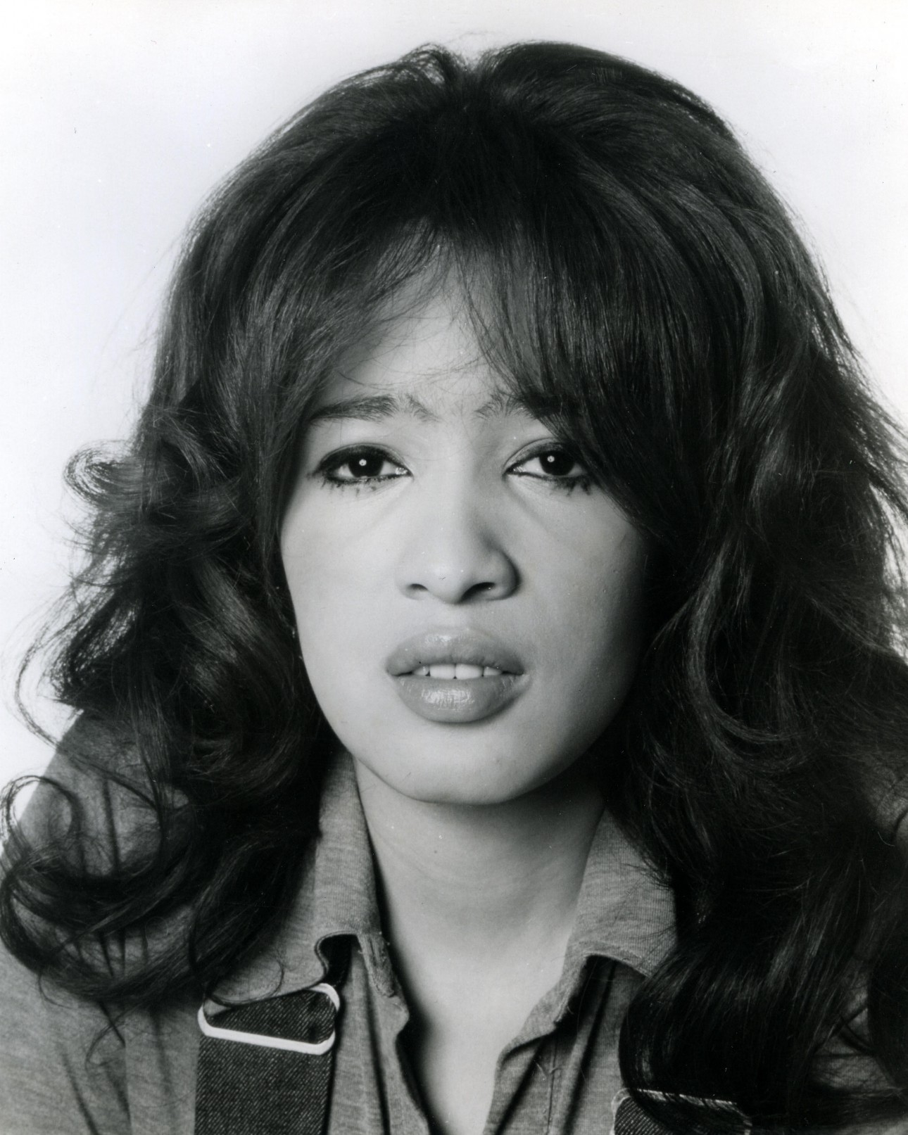 Ronnie Spector talks to Best Fit: “If it doesn’t feel right in your gut