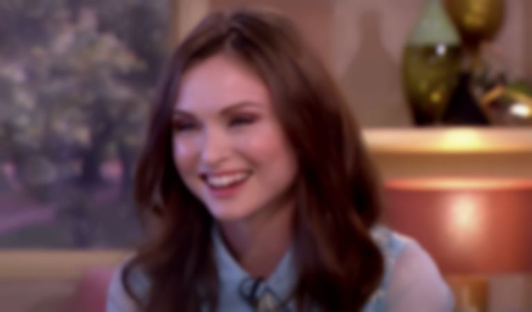 Sophie Ellis-Bextor launches new podcast series Spinning Plates