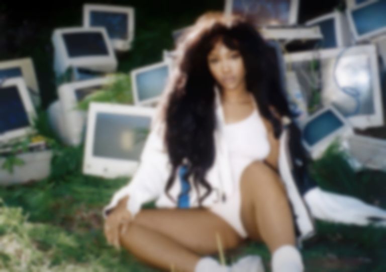 SZA releases deluxe version of Ctrl with seven additional tracks