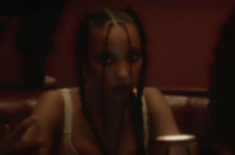 Tinashe recruits Ms Banks for seductive anthem “Die A Little Bit”