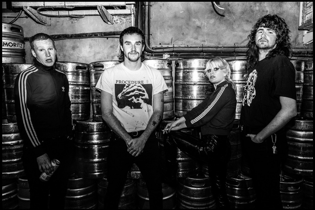 amyl and the sniffers t shirt