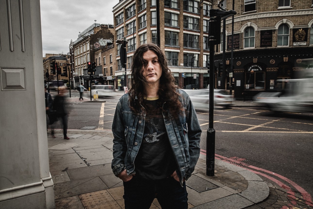 Kurt Vile delivers new single “Timing Is Everything (And I’m Falling Behind)”