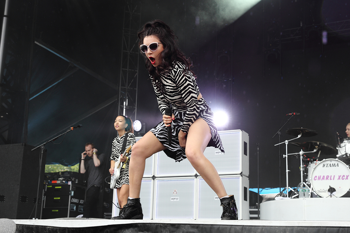 Charli XCX sends heartfelt message to CupcakKe on Twitter