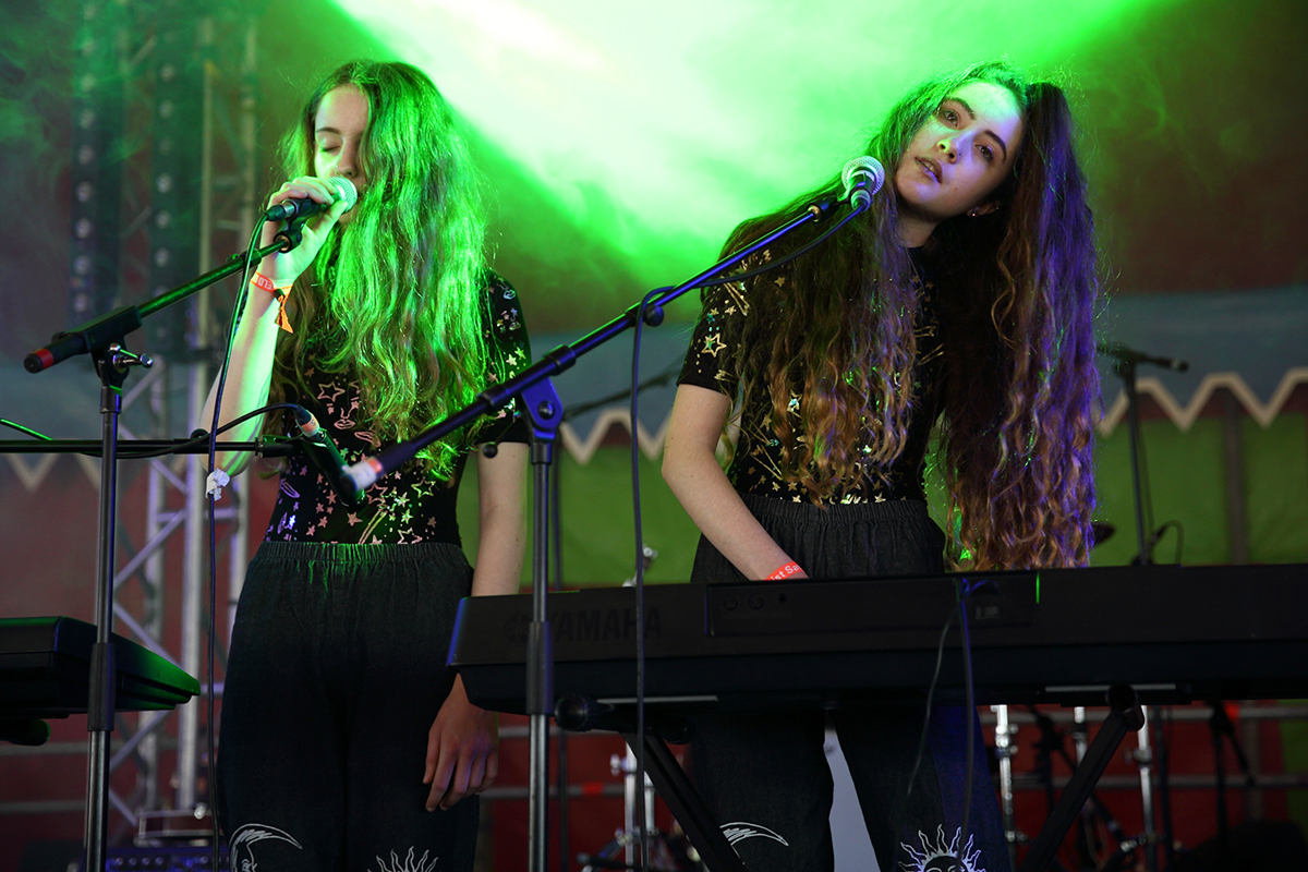 Let’s Eat Grandma Announce UK Tour Dates