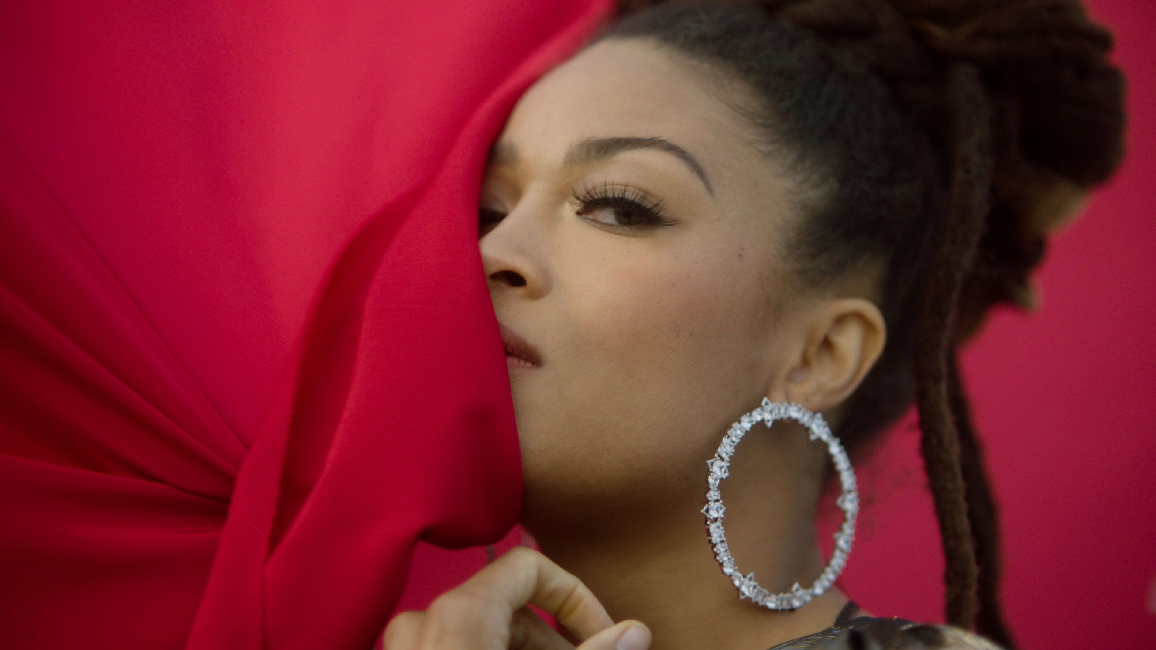 Valerie June is shooting for the moon